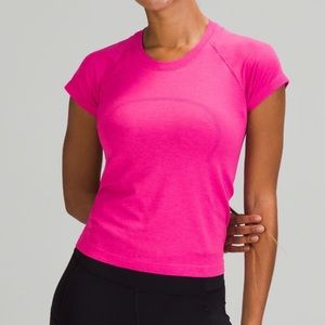 Lululemon Swiftly Tech SS 2.0 Race * Sonic pink Size 4